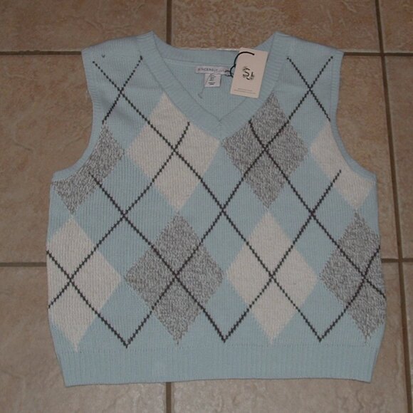 NEW Preppy Light Blue Sz Jr Large Argyle V-Neck Sweater Vest SINCERELY JULES - Picture 1 of 3